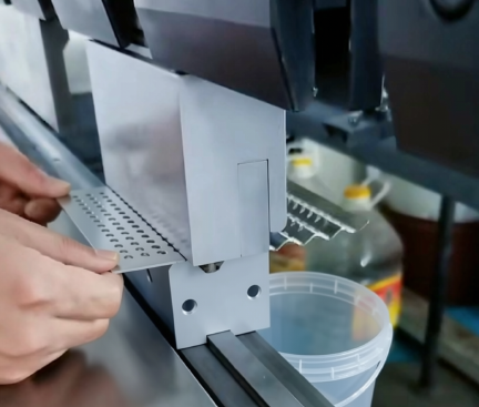 aluminum sheet metal forming with custom press brake dies