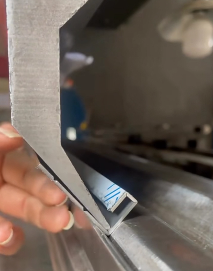 box bending press brake tooling for sheet metal box forming